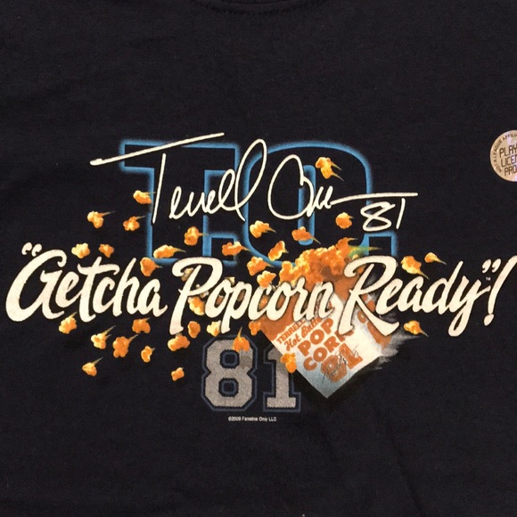 Black - Terrell Owens #81 T-shirt - Size M  - $20 - Picture 2 of 6